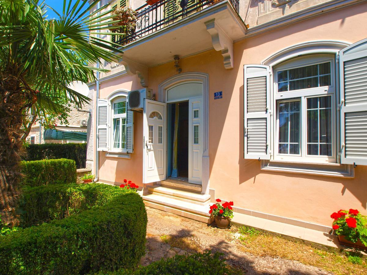Apartments Jasna 1128 Fažana Exterior foto
